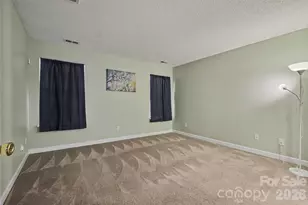 9229 Simonton Dr, Charlotte, NC 28269 - Photo 18