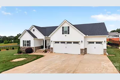 192 Staffordshire Drive, Statesville, NC 28625 - Photo 2