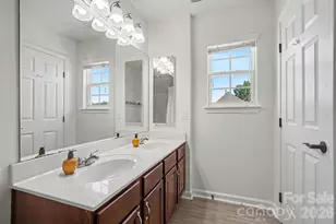 12727 Bullock Greenway Blvd, Charlotte, NC 28277 - Photo 22