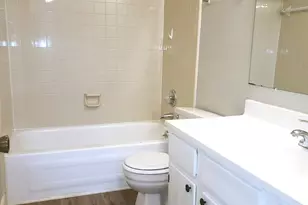 2141 Selwyn Ave, Charlotte, NC 28207 - Photo 6