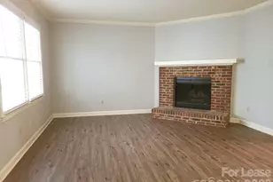 2141 Selwyn Ave, Charlotte, NC 28207 - Photo 4