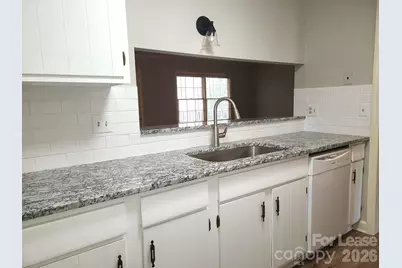 2141 Selwyn Avenue #202, Charlotte, NC 28207 - Photo 2