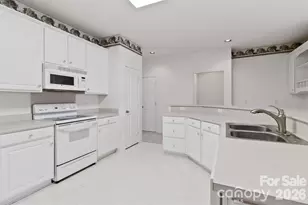 2017 Legend Creek Ln, Charlotte, NC 28227 - Photo 8