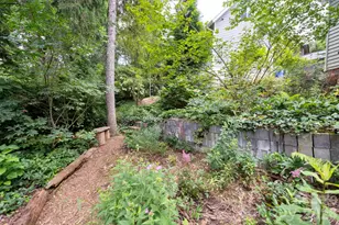 28 Chatham Rd, Asheville, NC 28804 - Photo 30