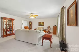 250 Rumple Hill Dr, Statesville, NC 28677 - Photo 4