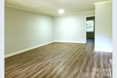 2141 Selwyn Avenue #111, Charlotte, NC 28207 - Photo 4