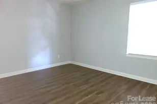 2141 Selwyn Ave, Charlotte, NC 28207 - Photo 12