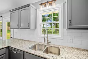395 Spring Dr, Mars Hill, NC 28754 - Photo 8