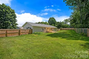 395 Spring Dr, Mars Hill, NC 28754 - Photo 22