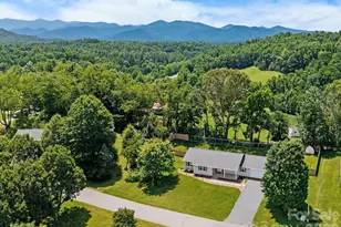395 Spring Dr, Mars Hill, NC 28754 - Photo 2