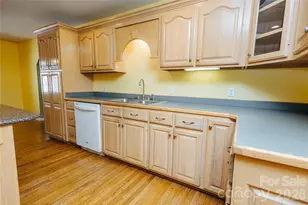 1895 Airport Rd, Marion, NC 28752 - Photo 12