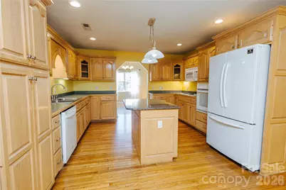 1895 Airport Road, Marion, NC 28752 - Photo 8