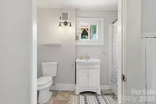 21 Clemmons St, Asheville, NC 28801 - Photo 24