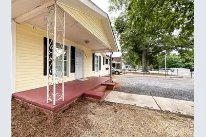 307 Leonard Avenue, Albemarle, NC 28001 - Photo 2