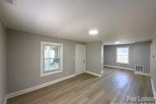 1120 N Ransom St, Gastonia, NC 28052 - Photo 2