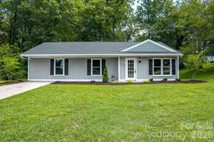 138 Oakhill Dr, Forest City, NC 28043 - Photo 1