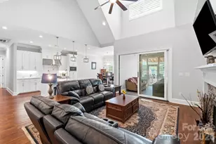 5426 Baker Ln, Lake Wylie, SC 29710 - Photo 4