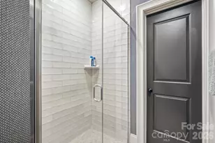 2430 Vail Ave, Charlotte, NC 28207 - Photo 38