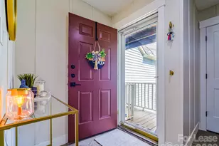 3300 Selwyn Farms Ln, Charlotte, NC 28209 - Photo 16