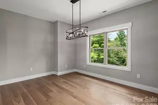 105 Sheila Wynne Dr, Hendersonville, NC 28732 - Photo 12