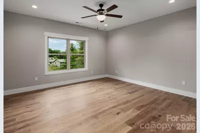 105 Sheila Wynne Drive, Hendersonville, NC 28732 - Photo 20