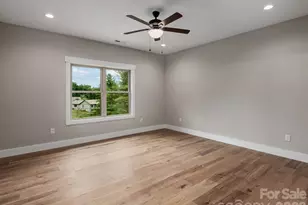 105 Sheila Wynne Dr, Hendersonville, NC 28732 - Photo 20