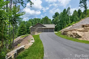 105 Sheila Wynne Dr, Hendersonville, NC 28732 - Photo 36