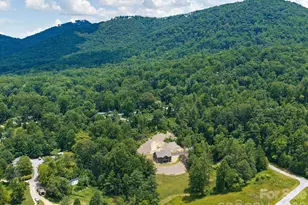 105 Sheila Wynne Dr, Hendersonville, NC 28732 - Photo 6