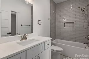 105 Sheila Wynne Dr, Hendersonville, NC 28732 - Photo 24