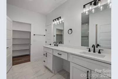 105 Sheila Wynne Drive, Hendersonville, NC 28732 - Photo 22