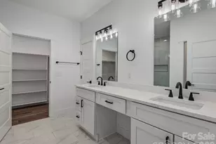 105 Sheila Wynne Dr, Hendersonville, NC 28732 - Photo 22