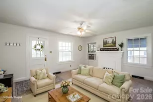229 E McNeely Ave, Mooresville, NC 28115 - Photo 6