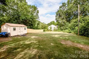 229 E McNeely Ave, Mooresville, NC 28115 - Photo 34