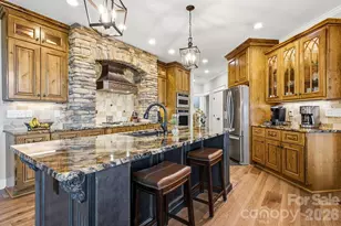 48 S Mountain Morning Ln, Hendersonville, NC 28739 - Photo 10