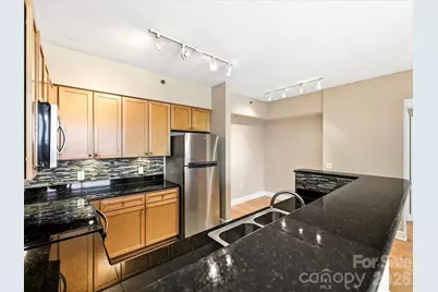1315 East Boulevard #813, Charlotte, NC 28203 - Photo 6