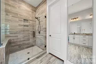 4306 Rolling Acres Rd, Charlotte, NC 28213 - Photo 34