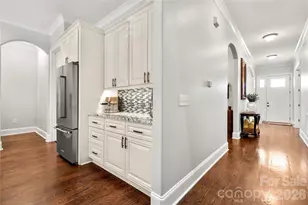4306 Rolling Acres Rd, Charlotte, NC 28213 - Photo 16