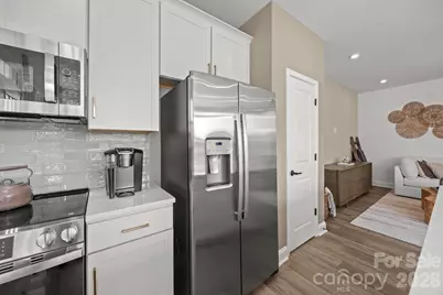 9035 Gulledge Court, Charlotte, NC 28262 - Photo 4