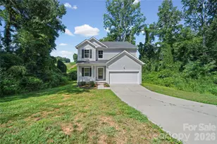 470 Woodberry Dr, Mooresville, NC 28115 - Photo 1