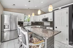 1131 Morning Glory Dr, Charlotte, NC 28262 - Photo 10