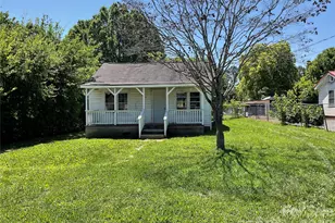 1024 Catawba St, Lincolnton, NC 28092 - Photo 1