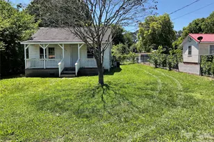 1024 Catawba St, Lincolnton, NC 28092 - Photo 2