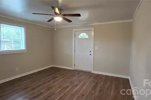 732 Taylor St, Lancaster, SC 29720 - Photo 2