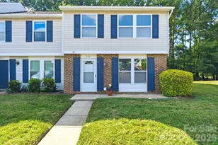 242 Water Oak Dr, Pineville, NC 28134 - Photo 2