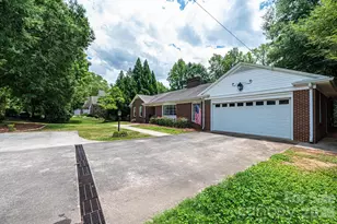 1807 5th St NW, Hickory, NC 28601 - Photo 4
