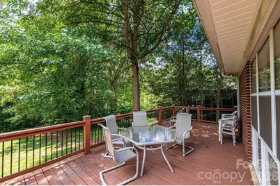 1807 5th Street NW, Hickory, NC 28601 - Photo 10