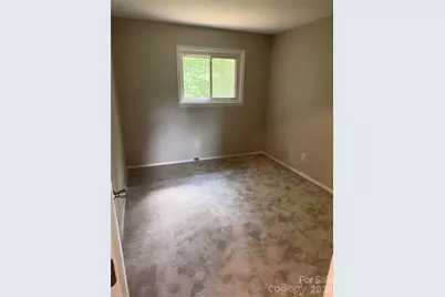 2824 Cedarhurst Drive, Charlotte, NC 28269 - Photo 22