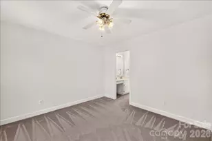 6912 Foxglove Dr, Charlotte, NC 28226 - Photo 34