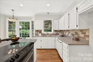 6912 Foxglove Dr, Charlotte, NC 28226 - Photo 20