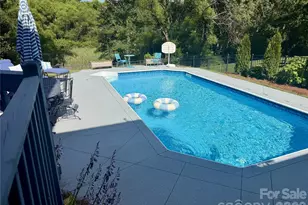 10203 Rougemont Ln, Charlotte, NC 28277 - Photo 2
